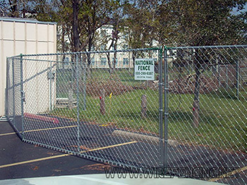 temporary chain link fence