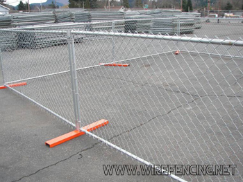 temporary chain link fence